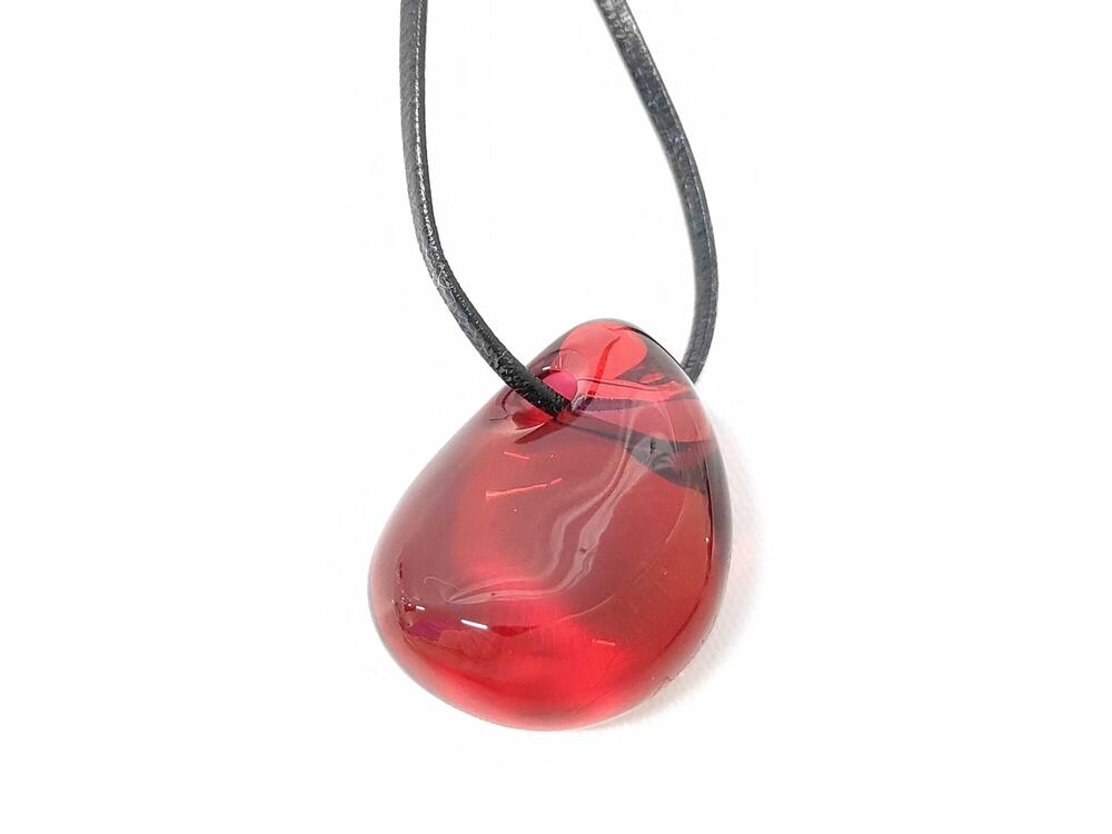 Baccarat Crystal Galet Wave Cord Pendant Necklace – Ruby Red